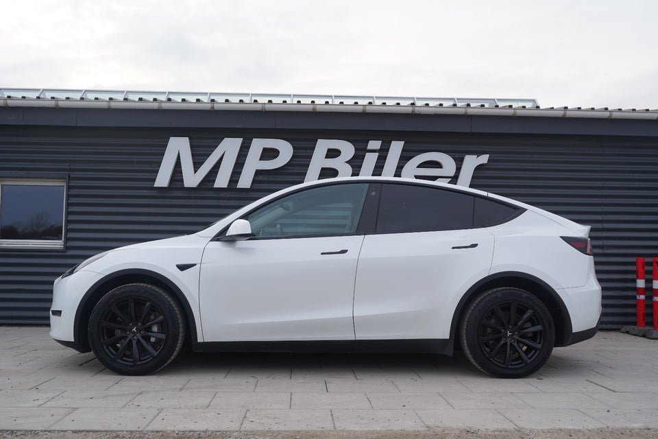 Tesla Model Y Long Range AWD 5d