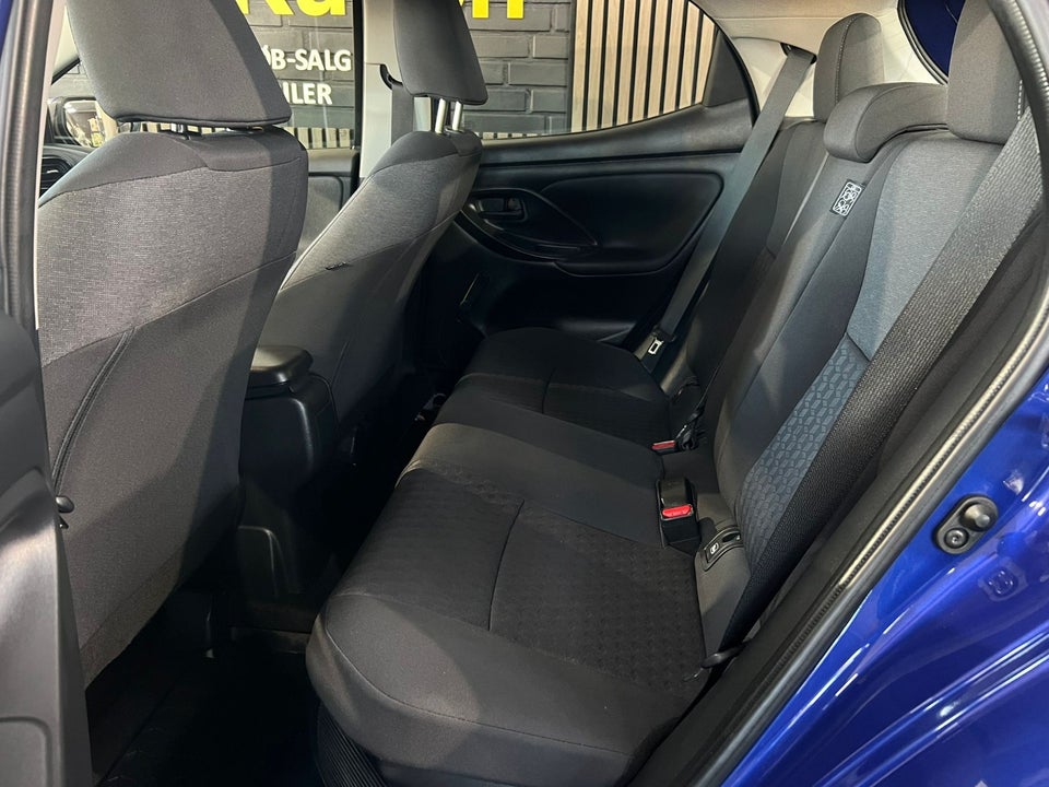 Toyota Yaris 1,5 Hybrid H3 e-CVT 5d