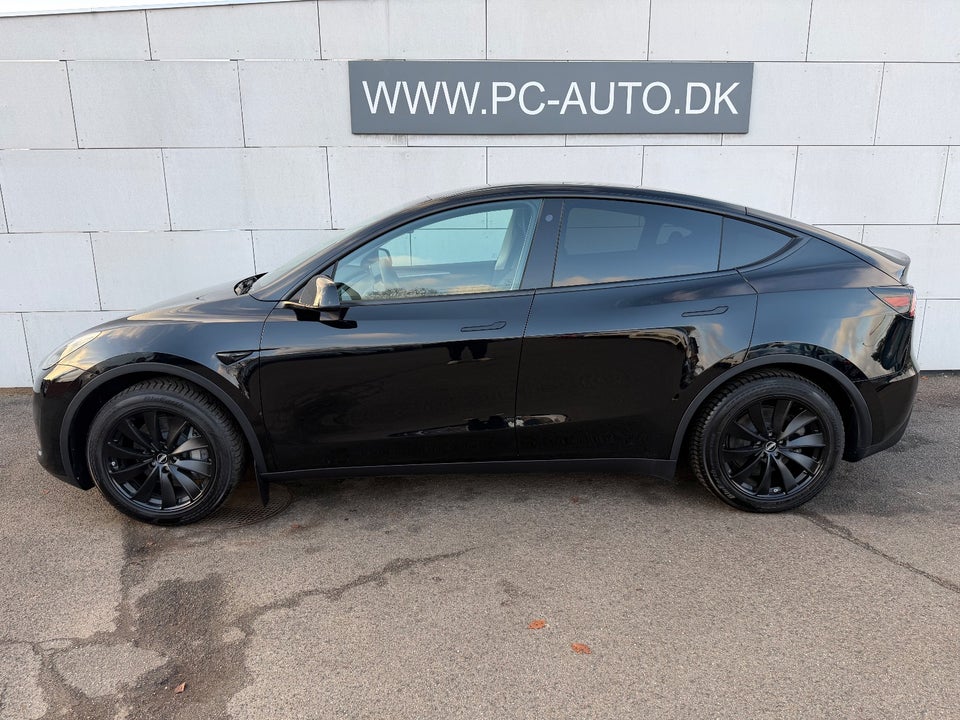 Tesla Model Y RWD 5d
