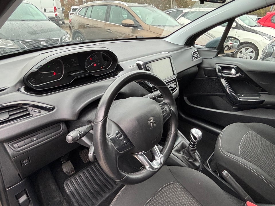 Peugeot 208 1,5 BlueHDi 100 Envy 5d