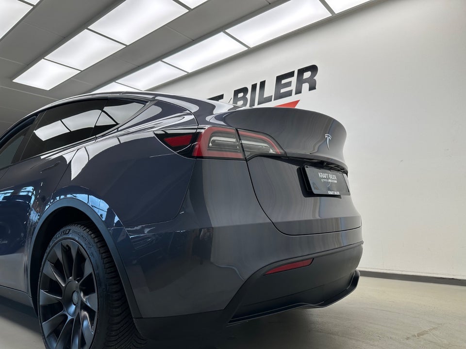 Tesla Model Y RWD 5d