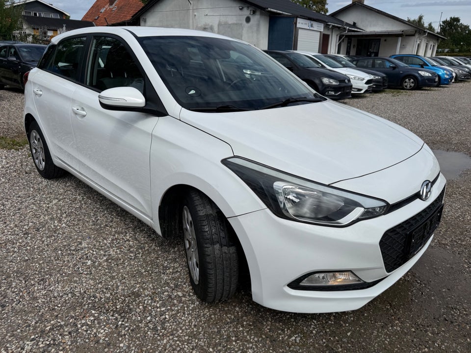 Hyundai i20 1,25 Trend 5d