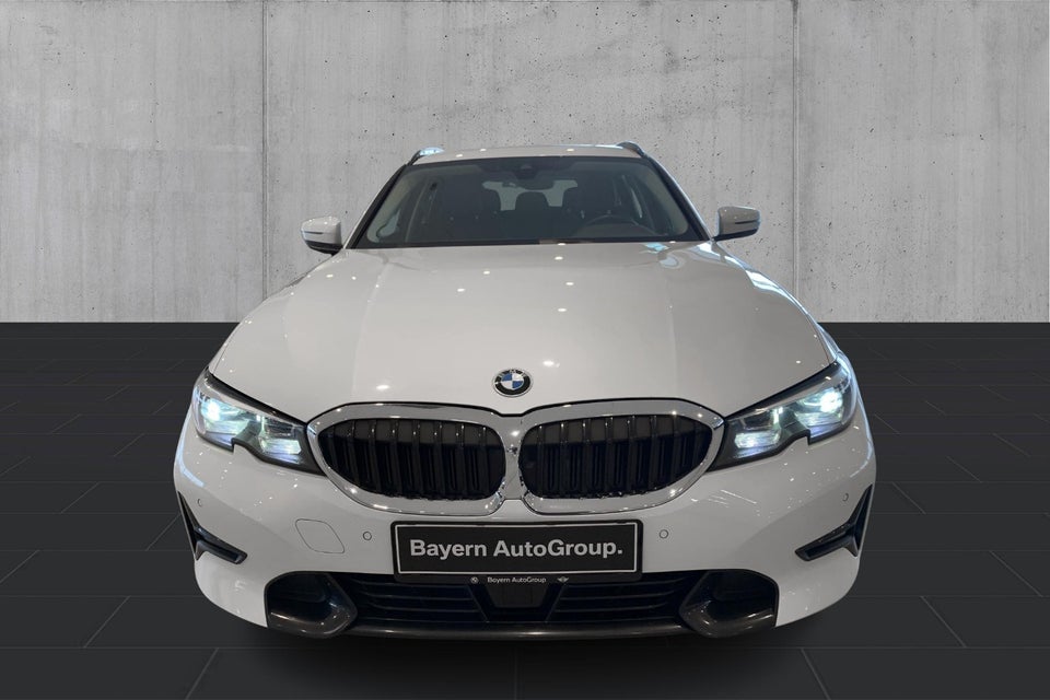 BMW 320d 2,0 Touring Sport Line aut. 5d