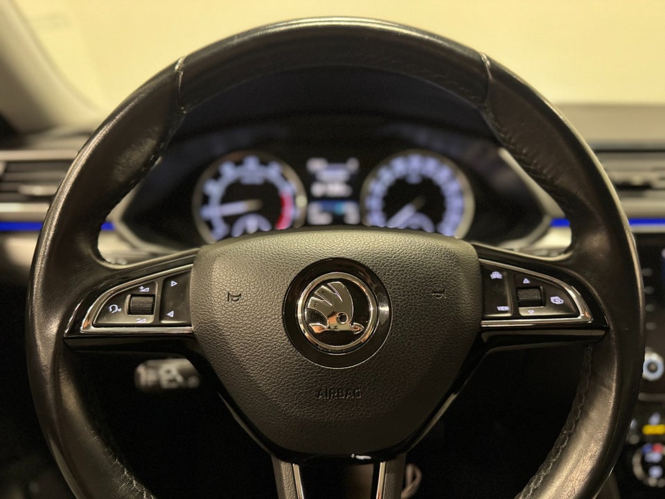 Skoda Superb 1,5 TSi 150 Business Executive Combi DSG 5d