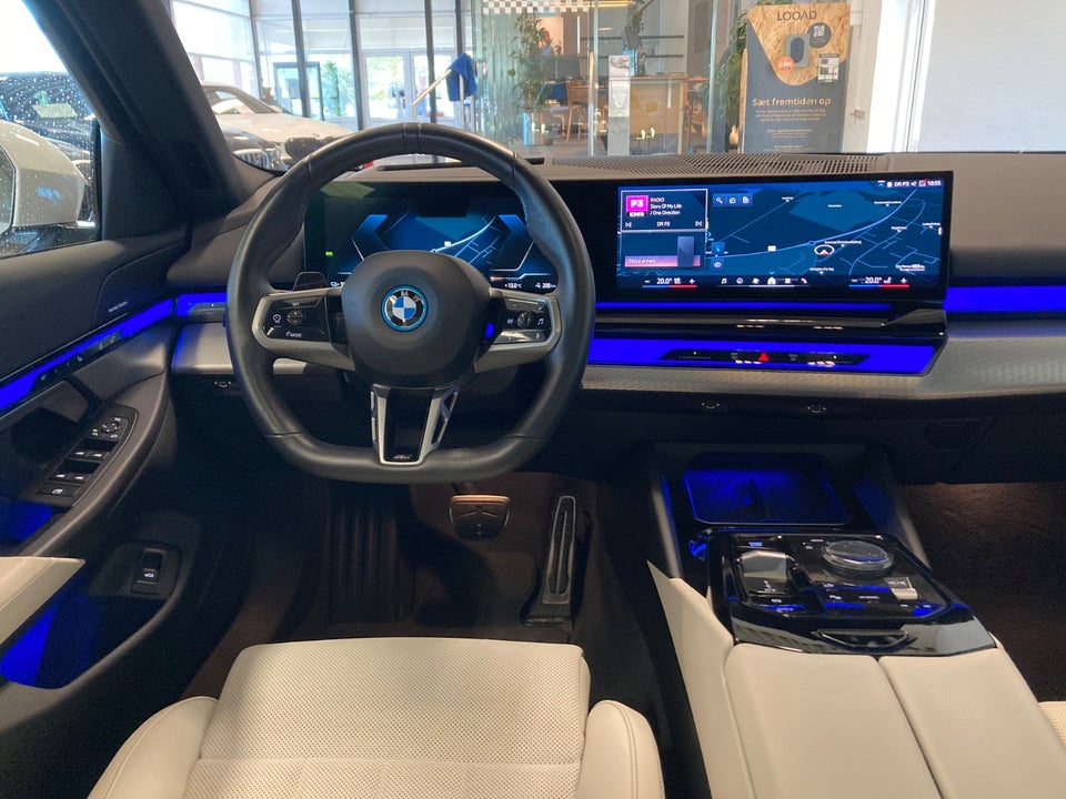 BMW i5 eDrive40 Touring Fully Charged M-Sport 5d