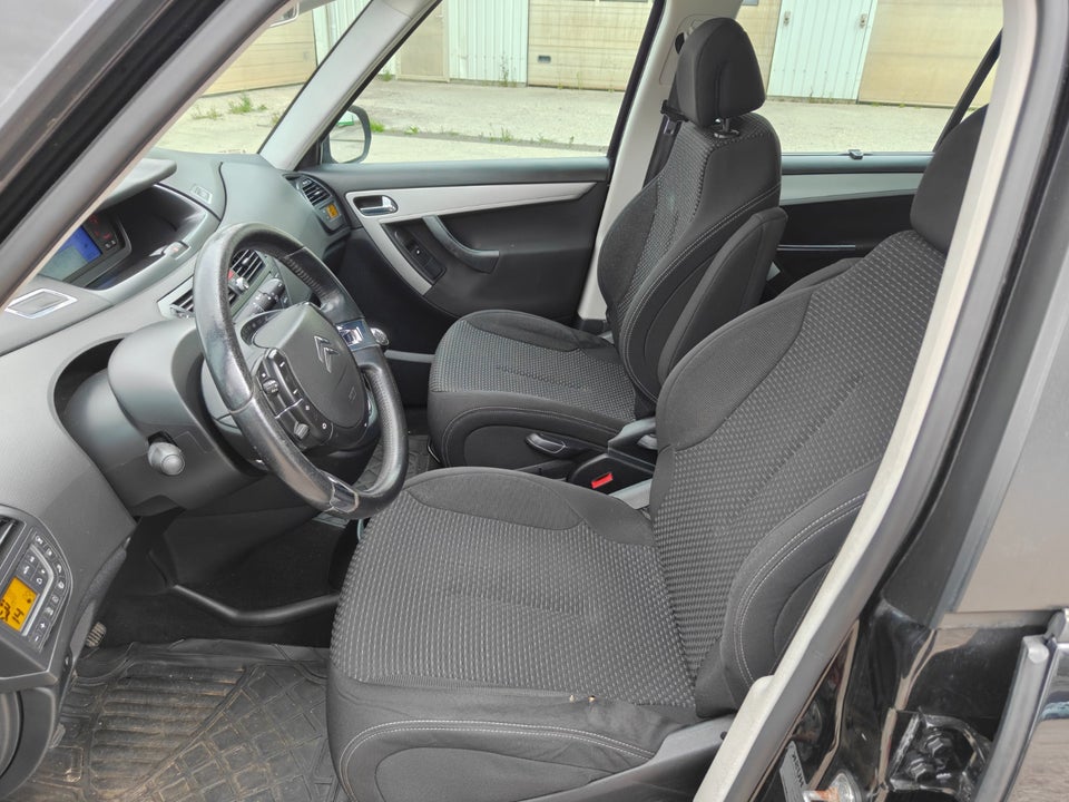 Citroën Grand C4 Picasso 1,8 16V Prestige 7prs 5d