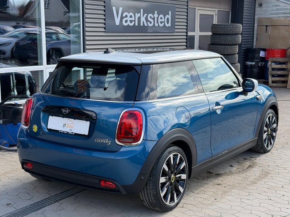 MINI Cooper SE Maximise 3d