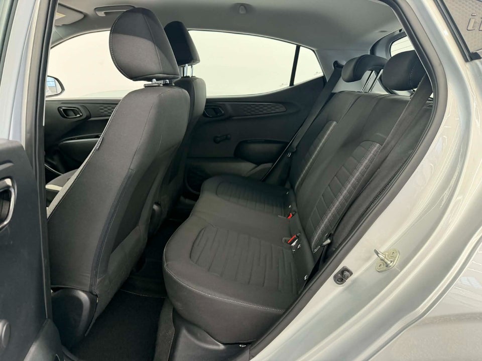 Hyundai i10 1,0 MPi Advanced AMT 5d