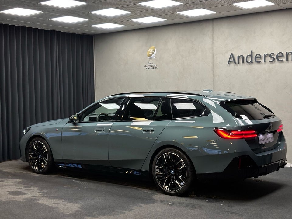 BMW i5 M60 Touring xDrive 5d