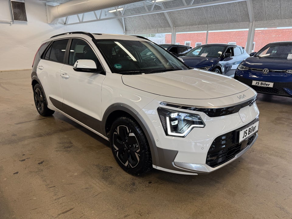 Kia Niro 64 EV Upgrade 5d