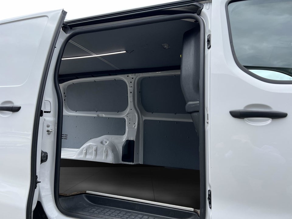 Toyota ProAce 2,0 D 144 Long Comfort Master 4d