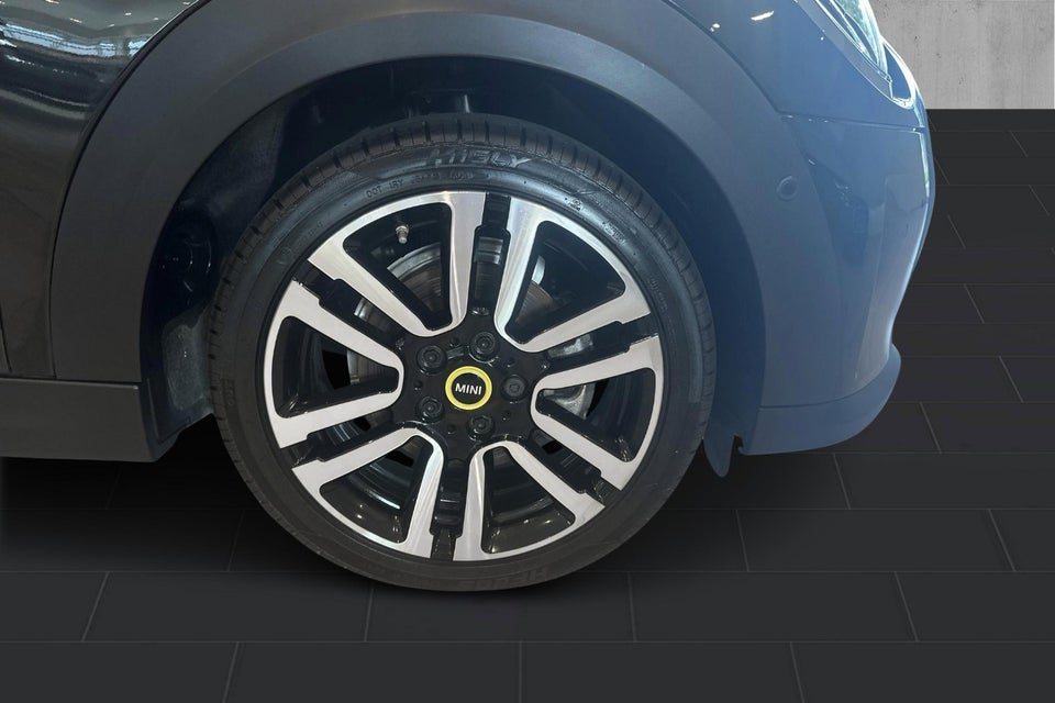 MINI Cooper SE Edition Premium Plus 3d