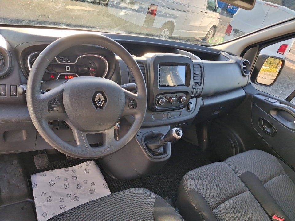Renault Trafic T29 2,0 dCi 120 L2H1