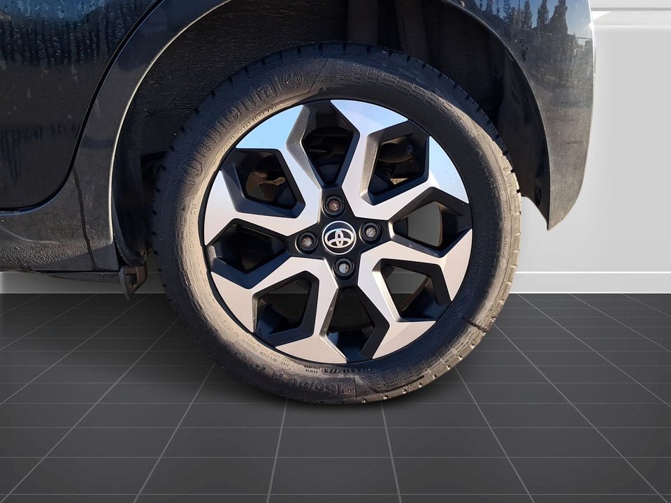 Toyota Aygo 1,0 VVT-i x-press 5d