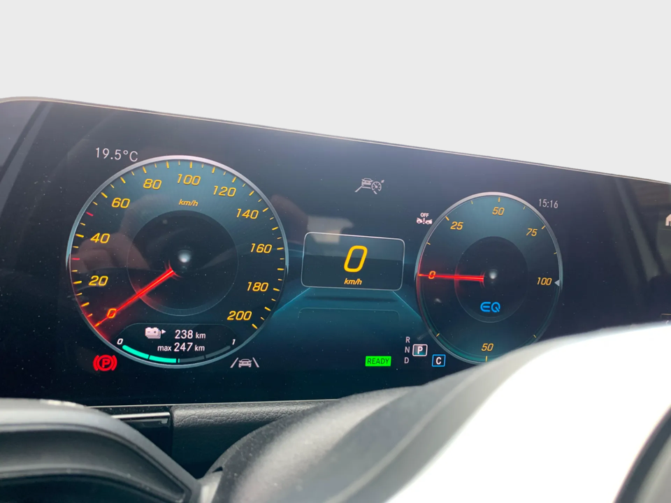 Mercedes EQA250 AMG Line 5d