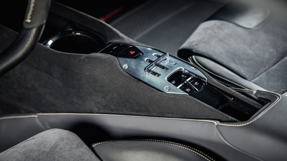 Ferrari SF90 Stradale 4,0 DCT 2d