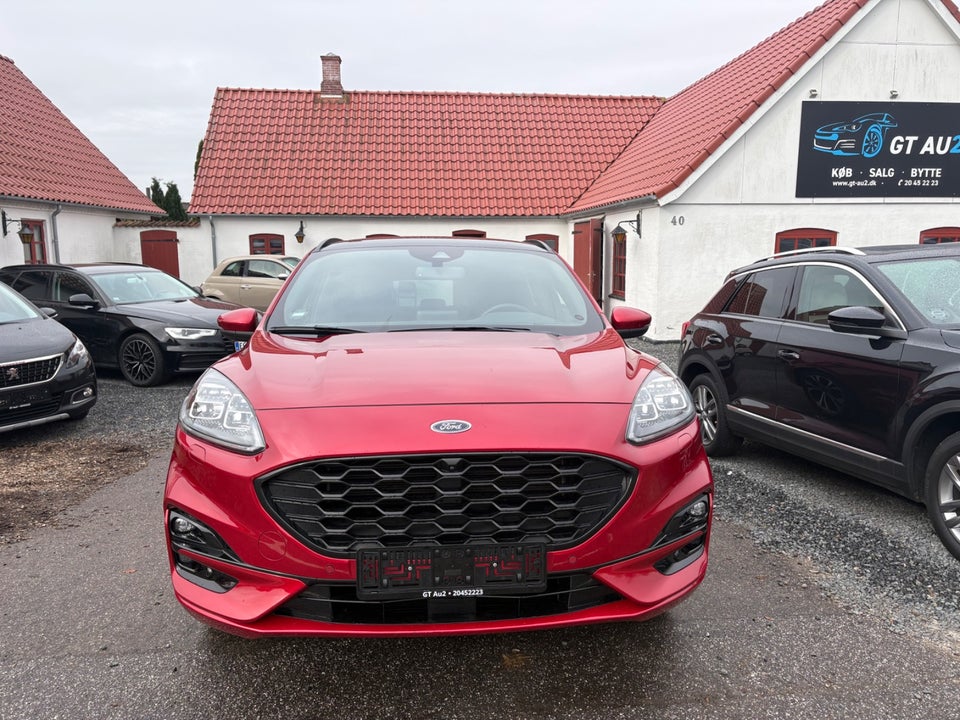 Ford Kuga 2,5 HEV ST-Line X CVT 5d