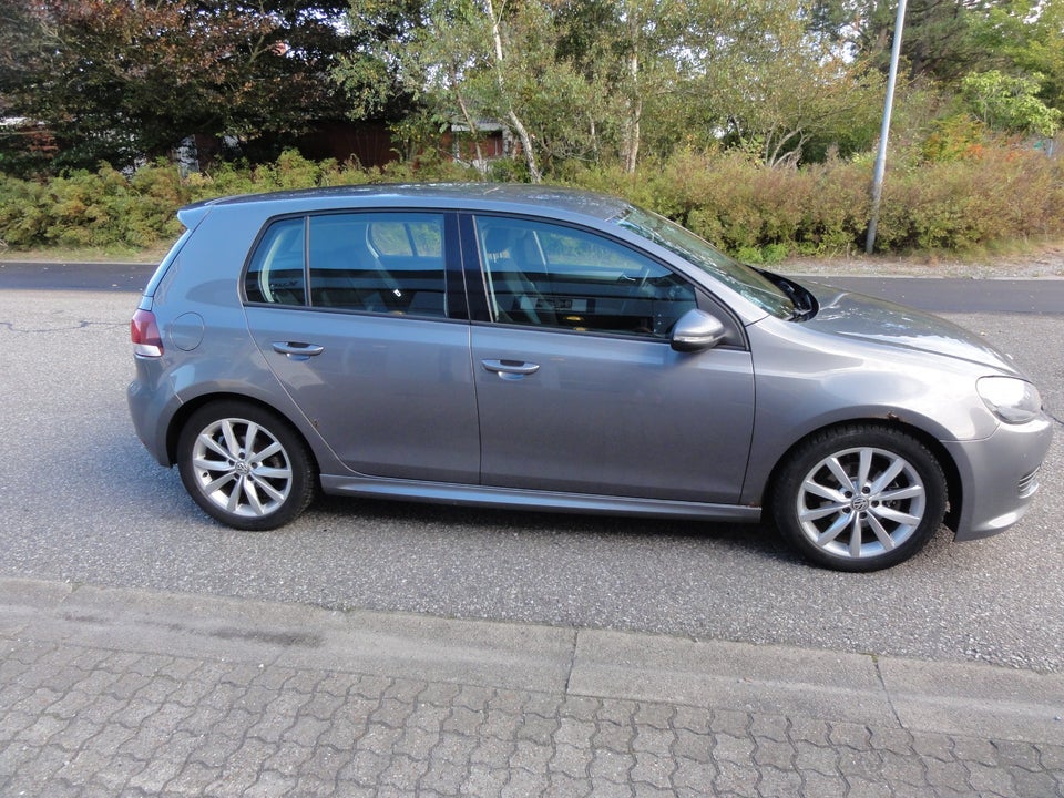 VW Golf VI 1,6 TDi 105 BlueMotion 5d