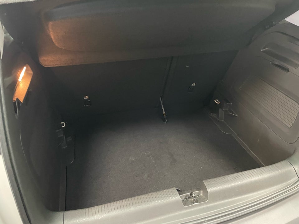 Opel Crossland 1,2 First Edition 5d