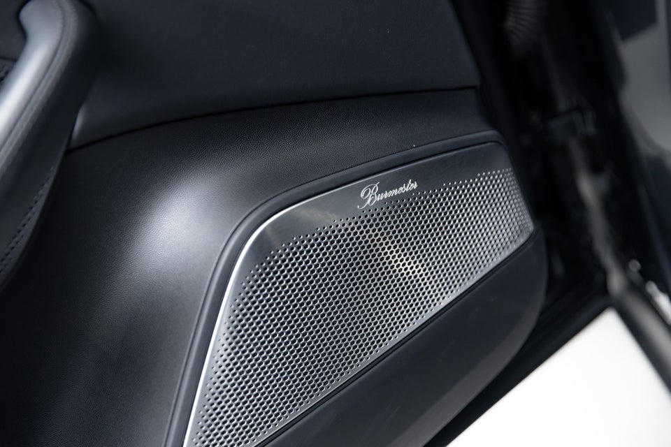 Porsche Macan Turbo 5d