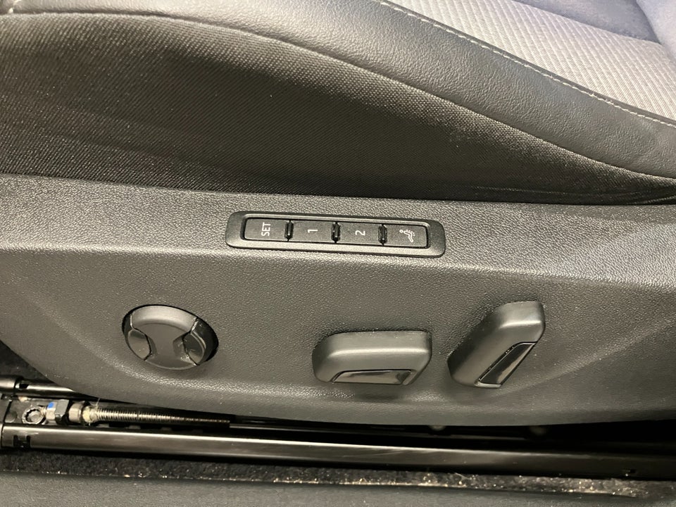 Skoda Enyaq 80x iV 5d