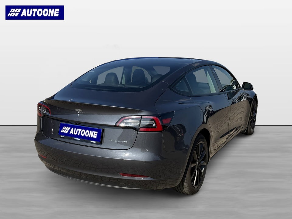 Tesla Model 3 Long Range AWD 4d