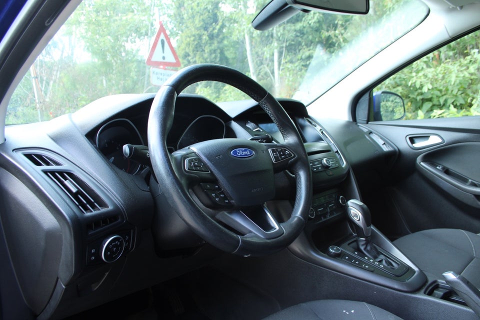 Ford Focus 1,5 TDCi 120 Business stc. aut. 5d