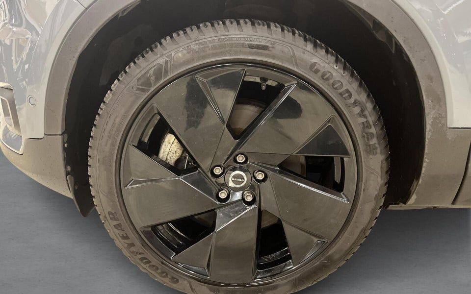 Volvo XC40 P8 ReCharge Twin Pro 5d
