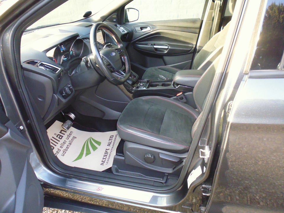 Ford Kuga 2,0 TDCi 120 ST-Line aut. 5d