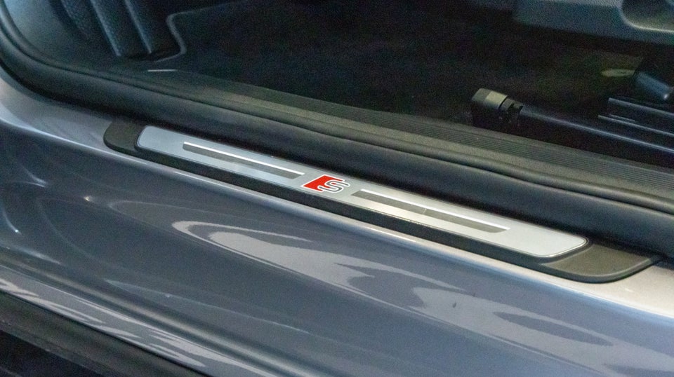 Audi Q4 e-tron 45 S-line 5d