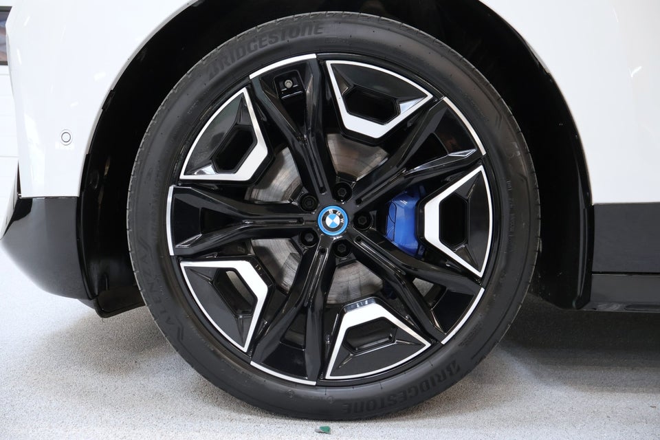 BMW iX xDrive40 M-Sport 5d