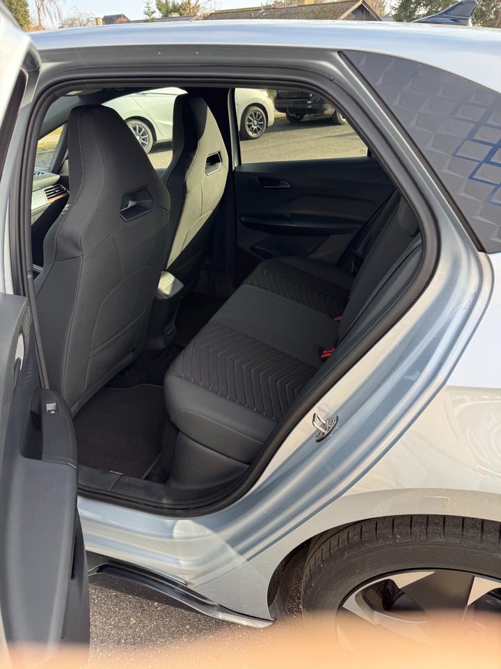 Cupra Born 77 e-Boost 5d