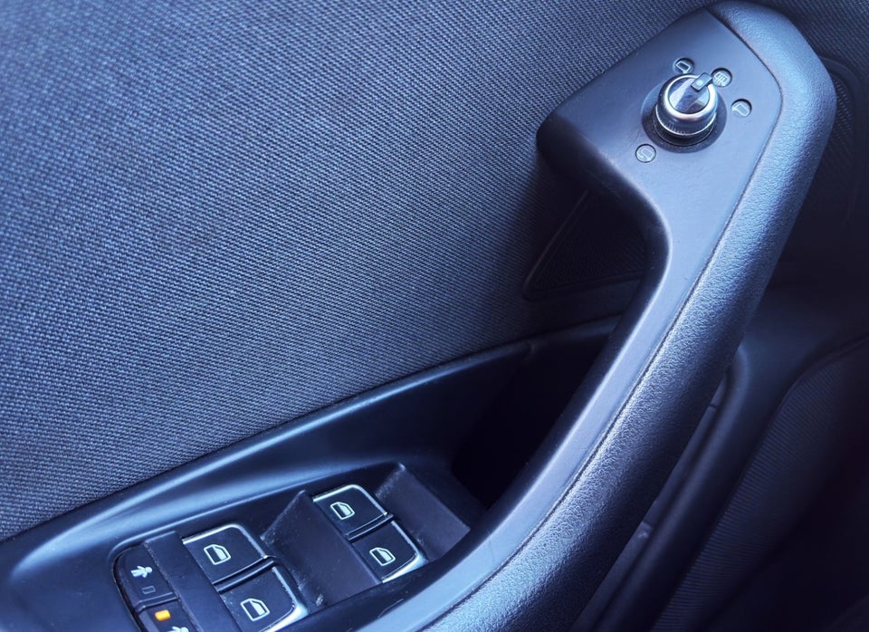 Audi A6 2,0 TDi 190 Ultra Avant S-tr. 5d