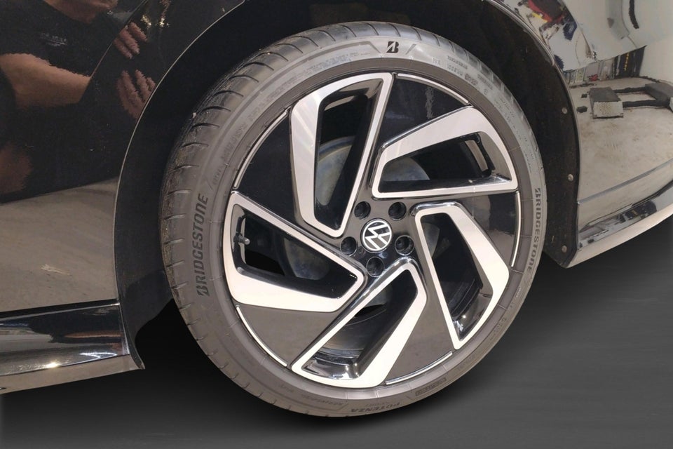 VW ID.7 77 Pro Tourer 5d