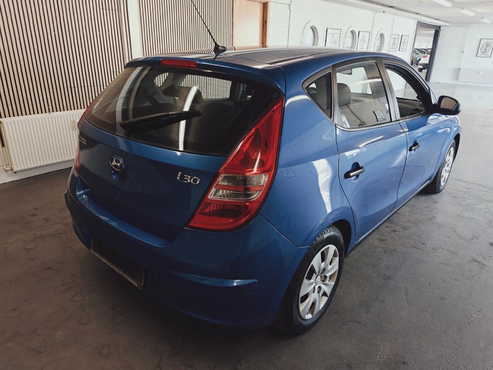 Hyundai i30 1,4 CVVT 109 Classic 5d