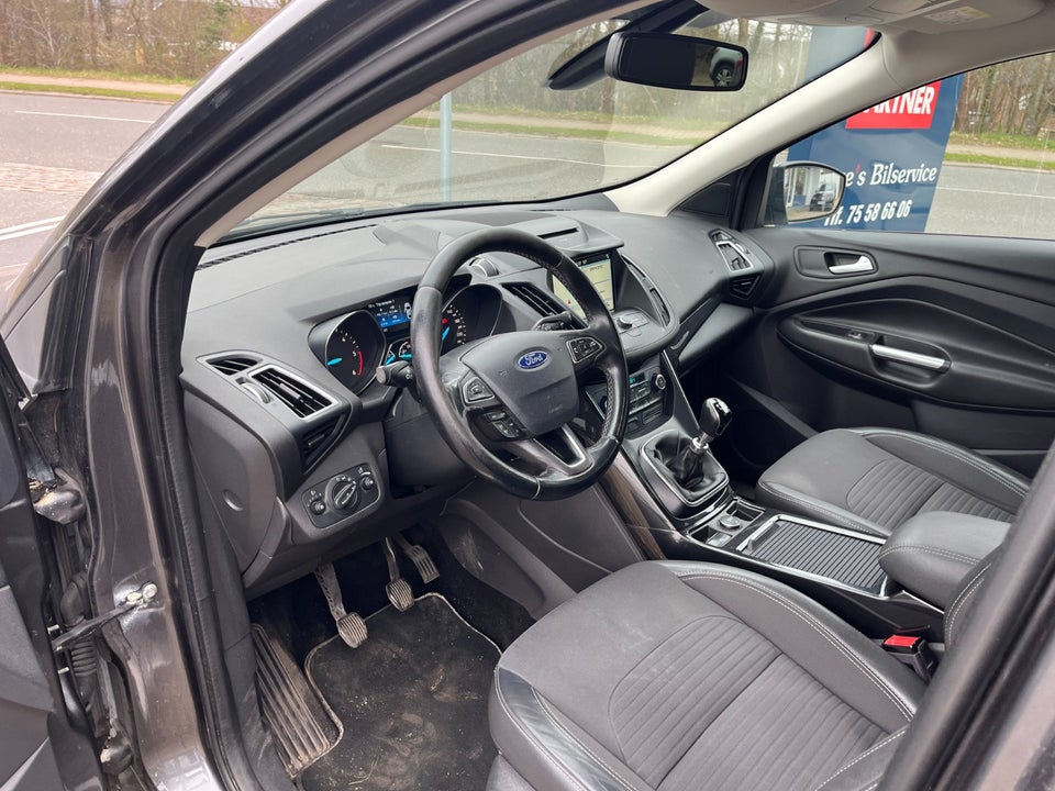 Ford Kuga 2,0 TDCi 150 Titanium Van 5d