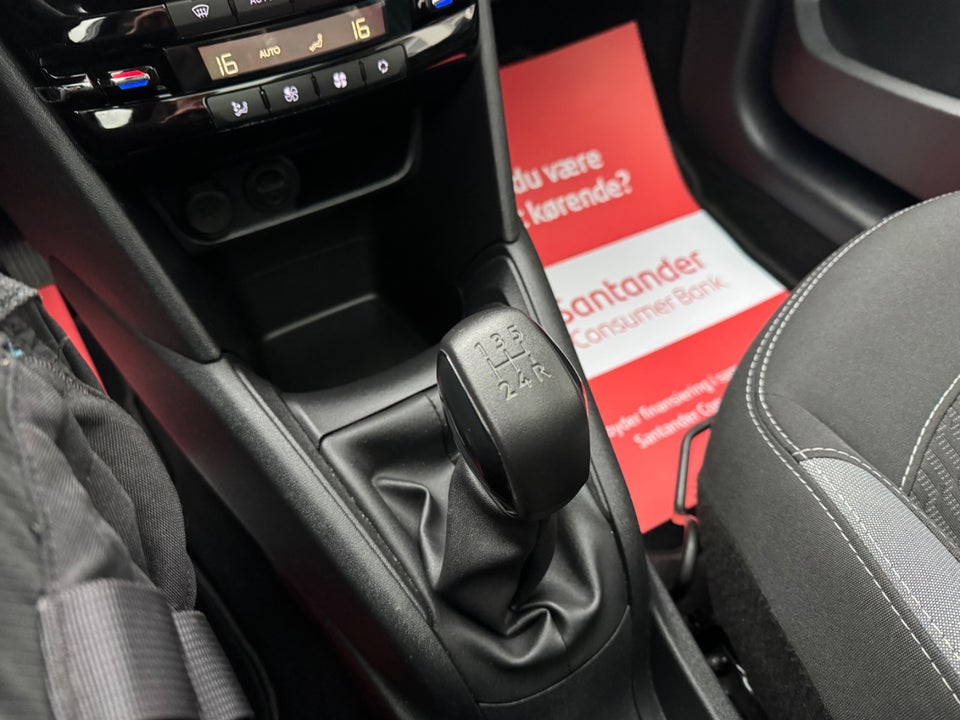 Peugeot 208 1,6 BlueHDi 100 Chili Sky+ 5d