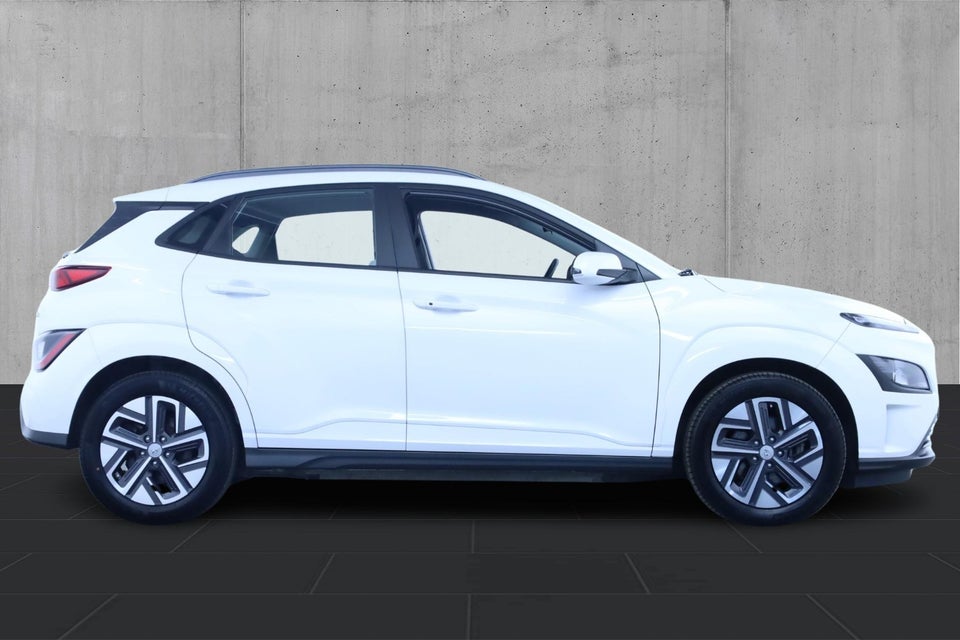 Hyundai Kona 39 EV Select 5d
