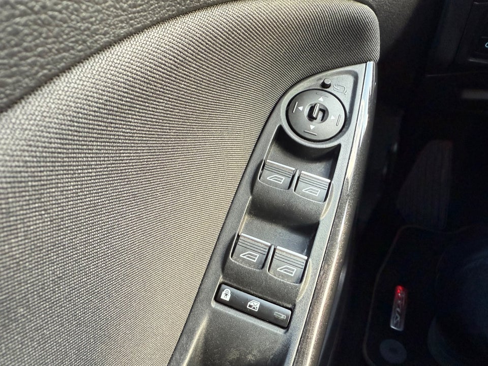 Ford Focus 1,0 SCTi 125 Titanium stc. 5d