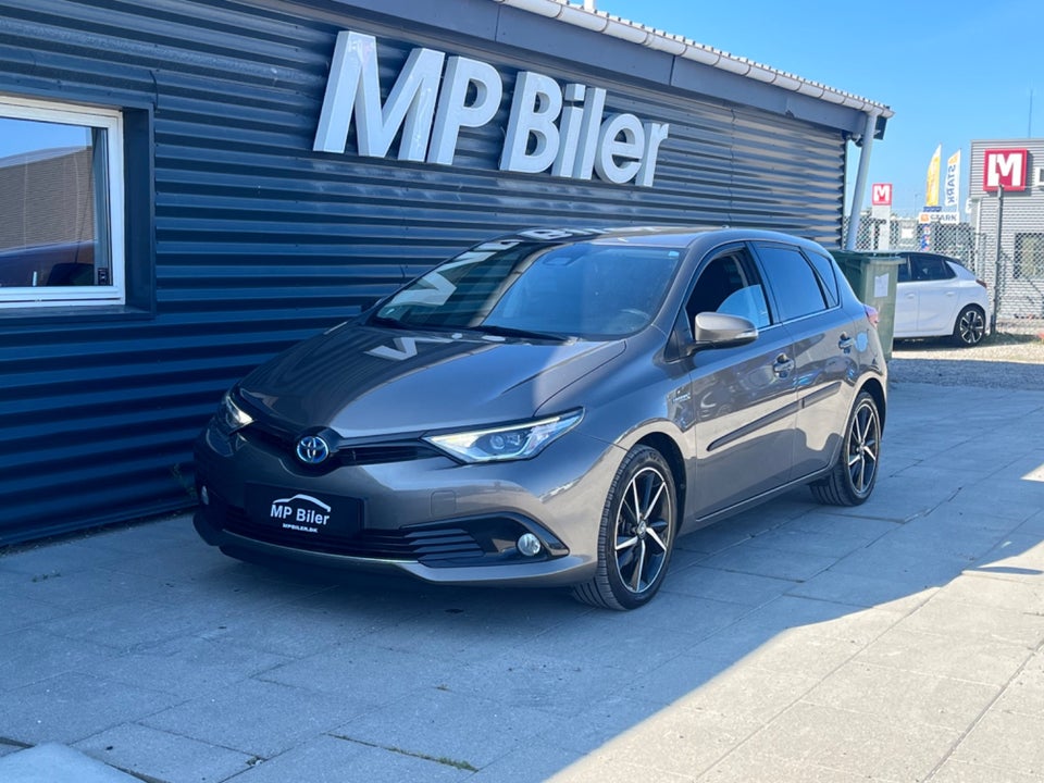 Toyota Auris 1,8 Hybrid H2 Selected CVT 5d