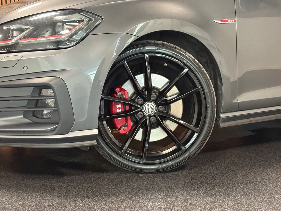 VW Golf VII 2,0 GTi Performance DSG 5d