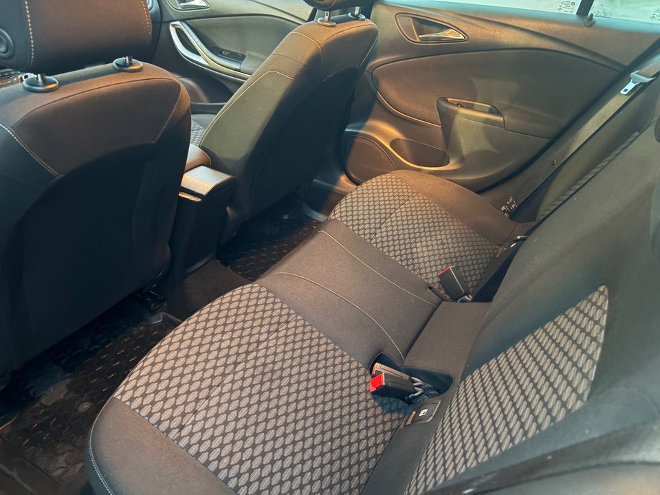 Opel Astra 1,0 T 105 Enjoy Sports Tourer 5d