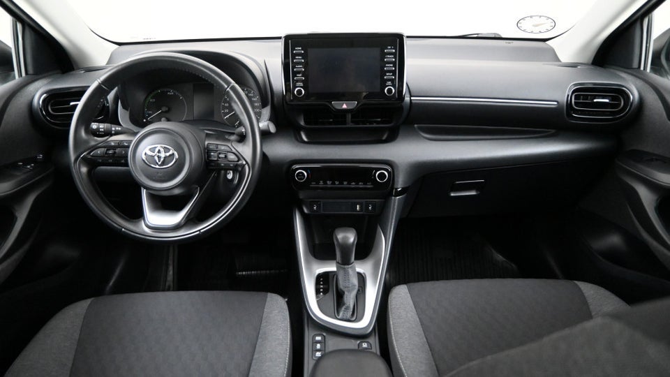 Toyota Yaris 1,5 Hybrid Essential e-CVT 5d