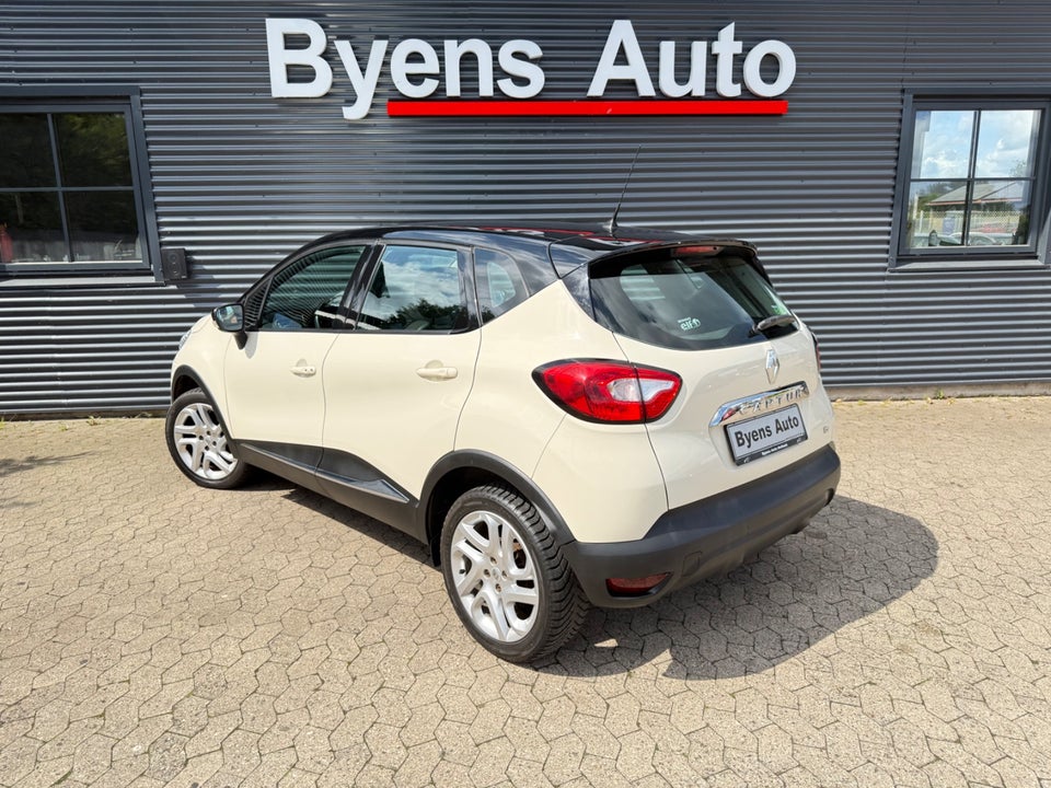 Renault Captur 0,9 TCe 90 Expression 5d