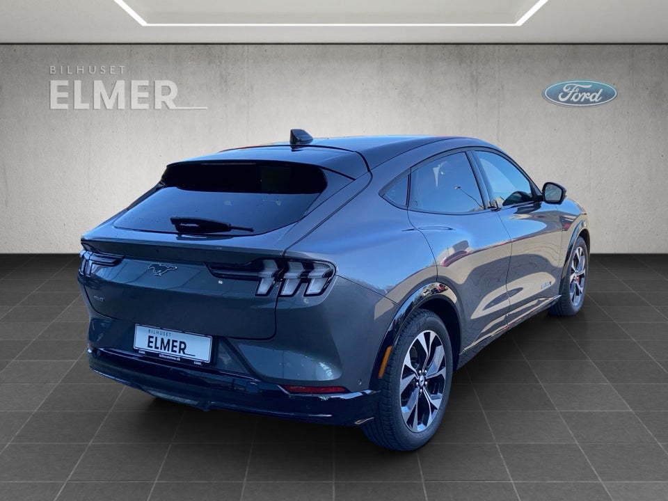 Ford Mustang Mach-E Extended Range AWD 5d