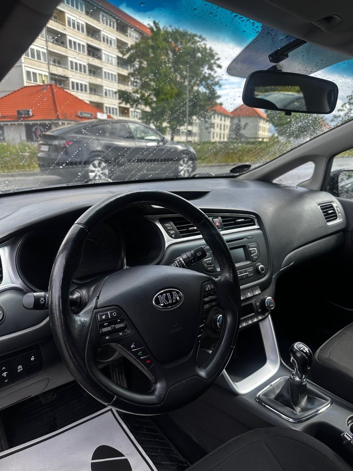 Kia Ceed 1,0 T-GDi Style+ Clim 5d