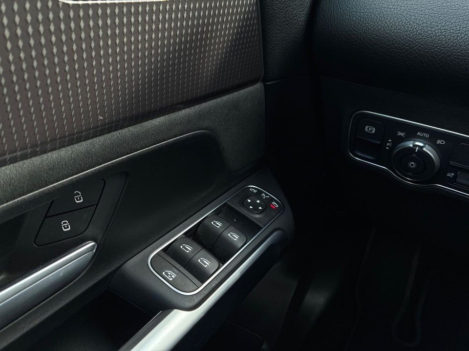 Mercedes EQB350 AMG Line 4Matic 5d