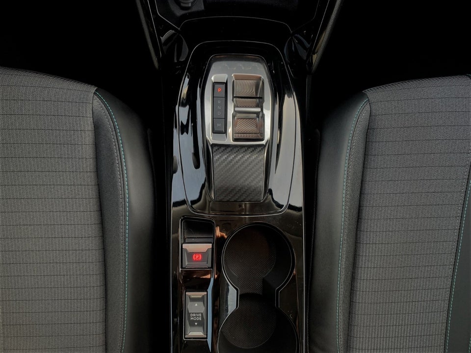 Peugeot 2008 1,2 PureTech 130 Selection Sport EAT8 5d