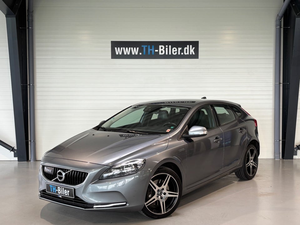 Volvo V40 2,0 D2 120 Inscription aut. 5d