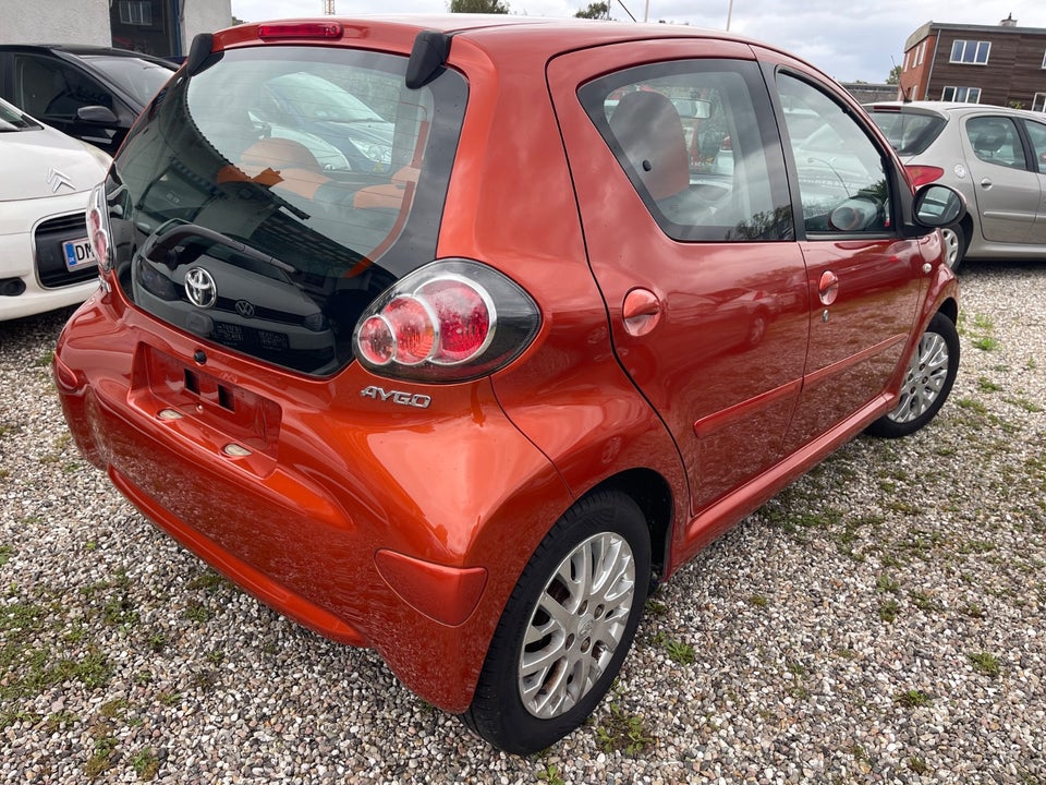 Toyota Aygo 1,0 VVT-i T2 5d